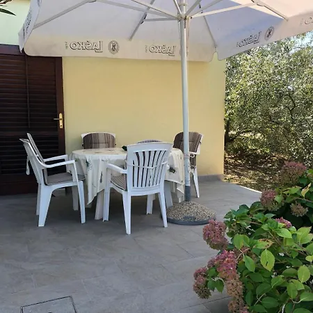 Bajcic Apartmán Njivice